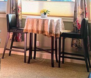 Bar table and 2 chairs