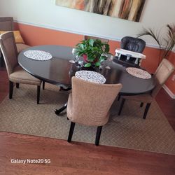 Dinner Table  And 6 Chairs 