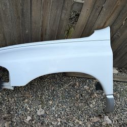 I Selling 2 Fenders For 2004 Dodge Ram