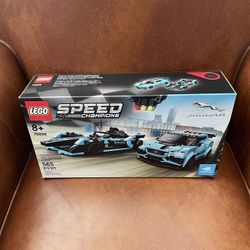 LEGO Speed Champions Formula E Panasonic Jaguar Racing GEN2 car & Jaguar I-Pace eTrophy Set 76898 - Brand New!