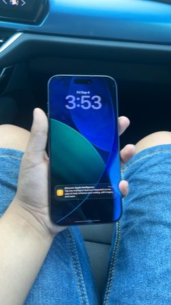 iPhone 17 deep blue