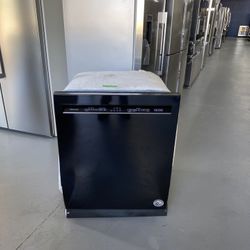 KitchenAid 24 Black Built-In Dishwasher - KDFE104HBL 8Y0