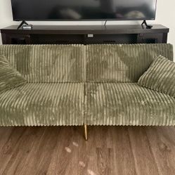 New futon Very comfortable Ideal for small spaces 