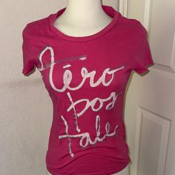 Aeropostale Women's Pink Graphic Tee
