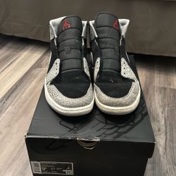 Air Jordan 1 Mid SE   Size 9.5