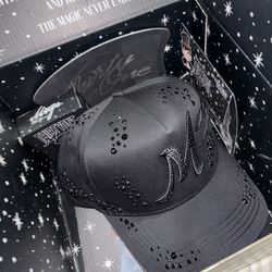 31 Hats X El Mago “Total Black”