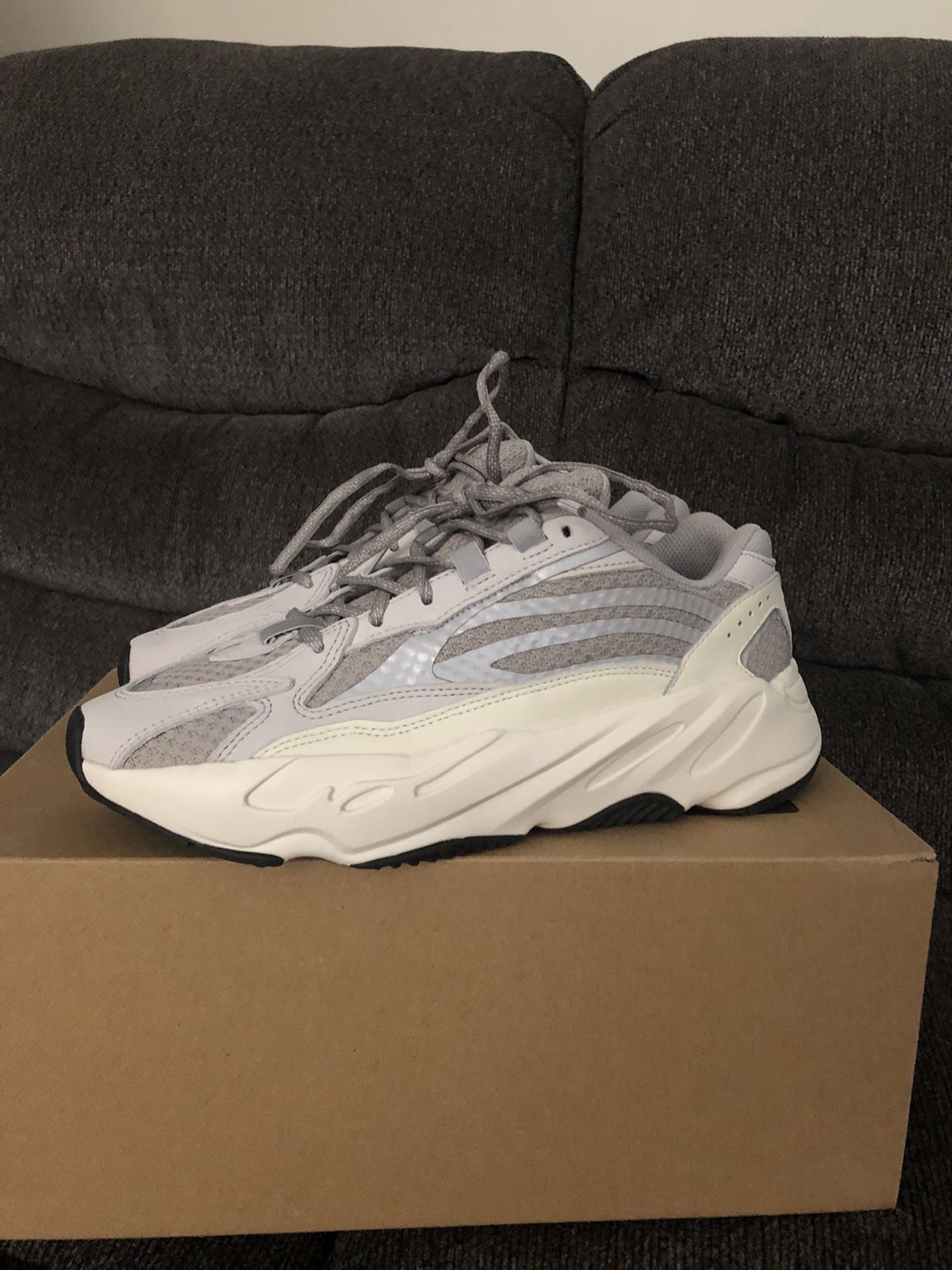 Yeezy 700 V2 Static