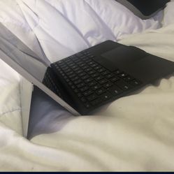 Windows Detachable Laptop