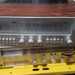 Von Concept 3.5 Reciever.  $300. Pickup In Oakdale 