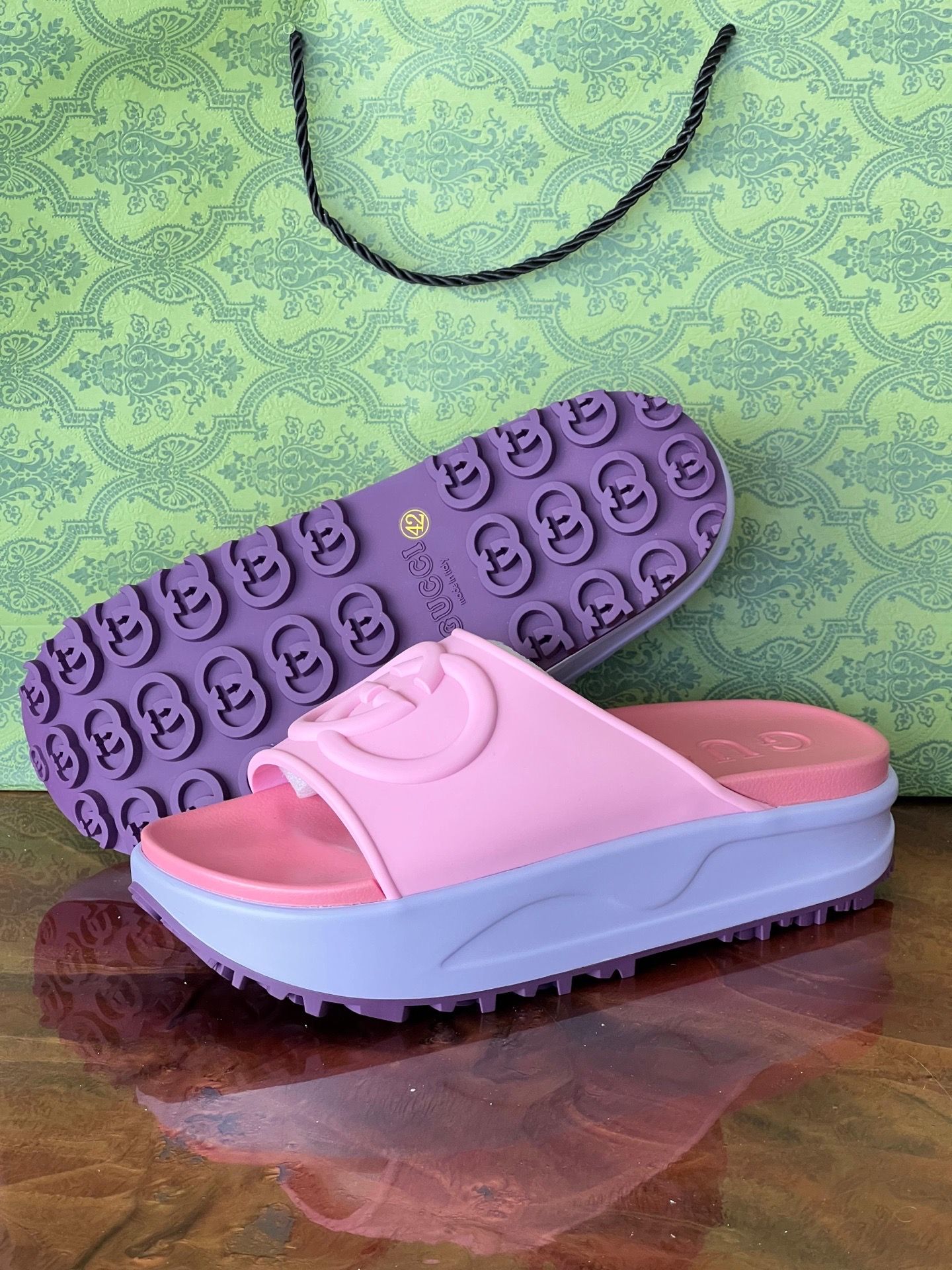 Gucci women size 9 10