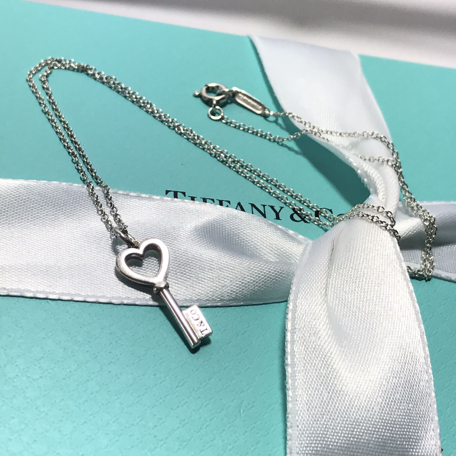 Tiffany&CO small heart key pendant necklace