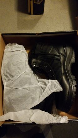 Work boots brand new