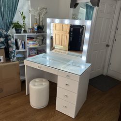 Mya White Wood Glass Top 5-Drawer Bedroom Makeup Vanity Desk Set With Lighted Mirror & Swivel Round Button Tufted Stool