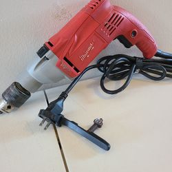 TALADRO ROTA MARTILLO MILWAUKEE 1/2 HAMMER drill