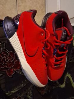 Nike Low-Top Basketball Sneakers Red LeBron theaters.