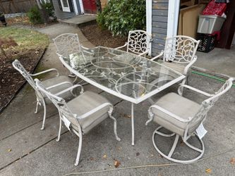 Hampton Bay Patio Set & 6 Chairs