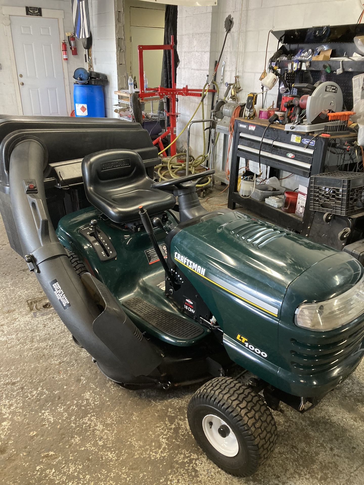 Craftsman lawn tractor