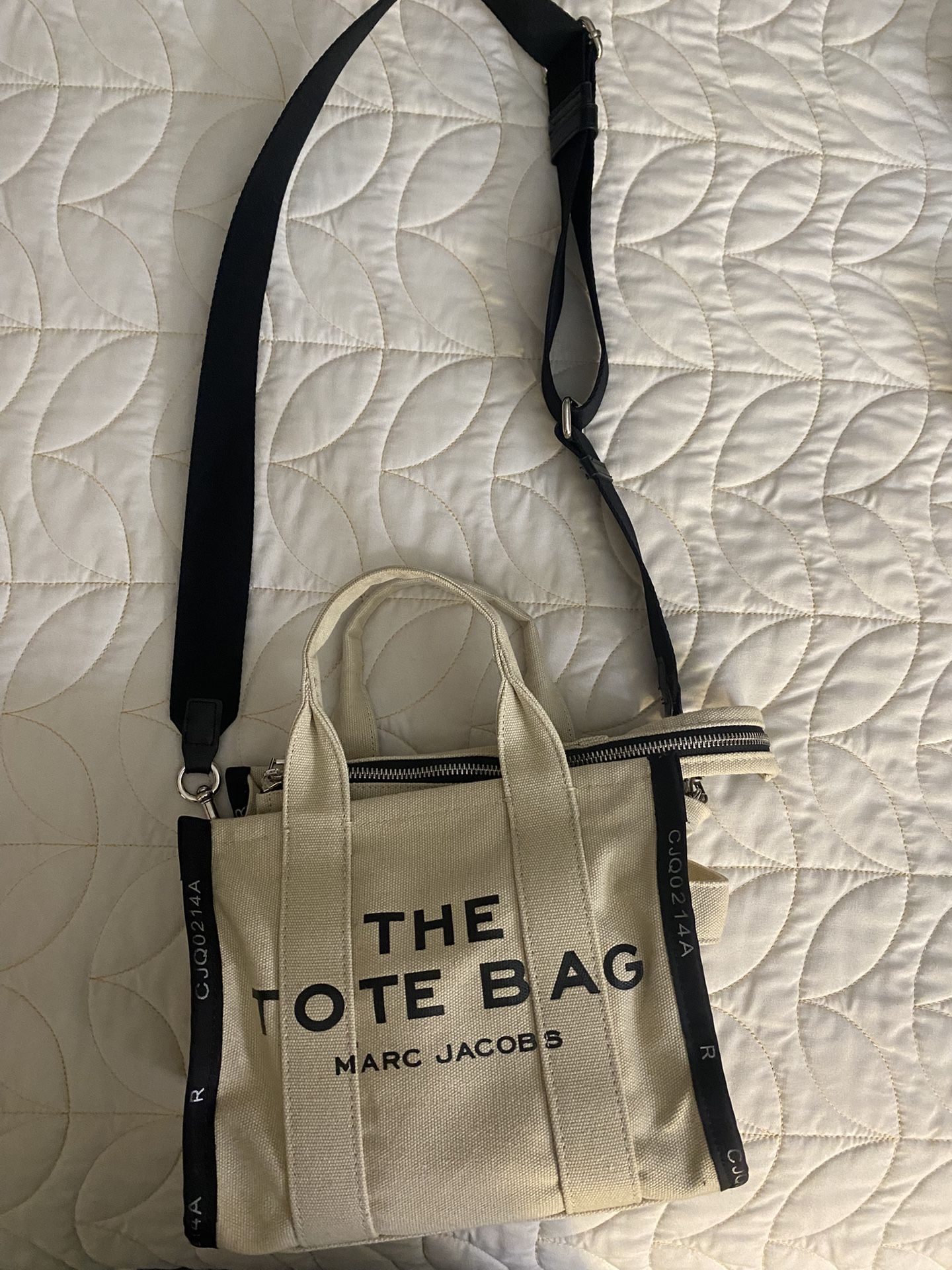 marc jacob's the tote bag