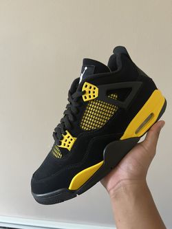 Air Jordan 4s Thunders 
