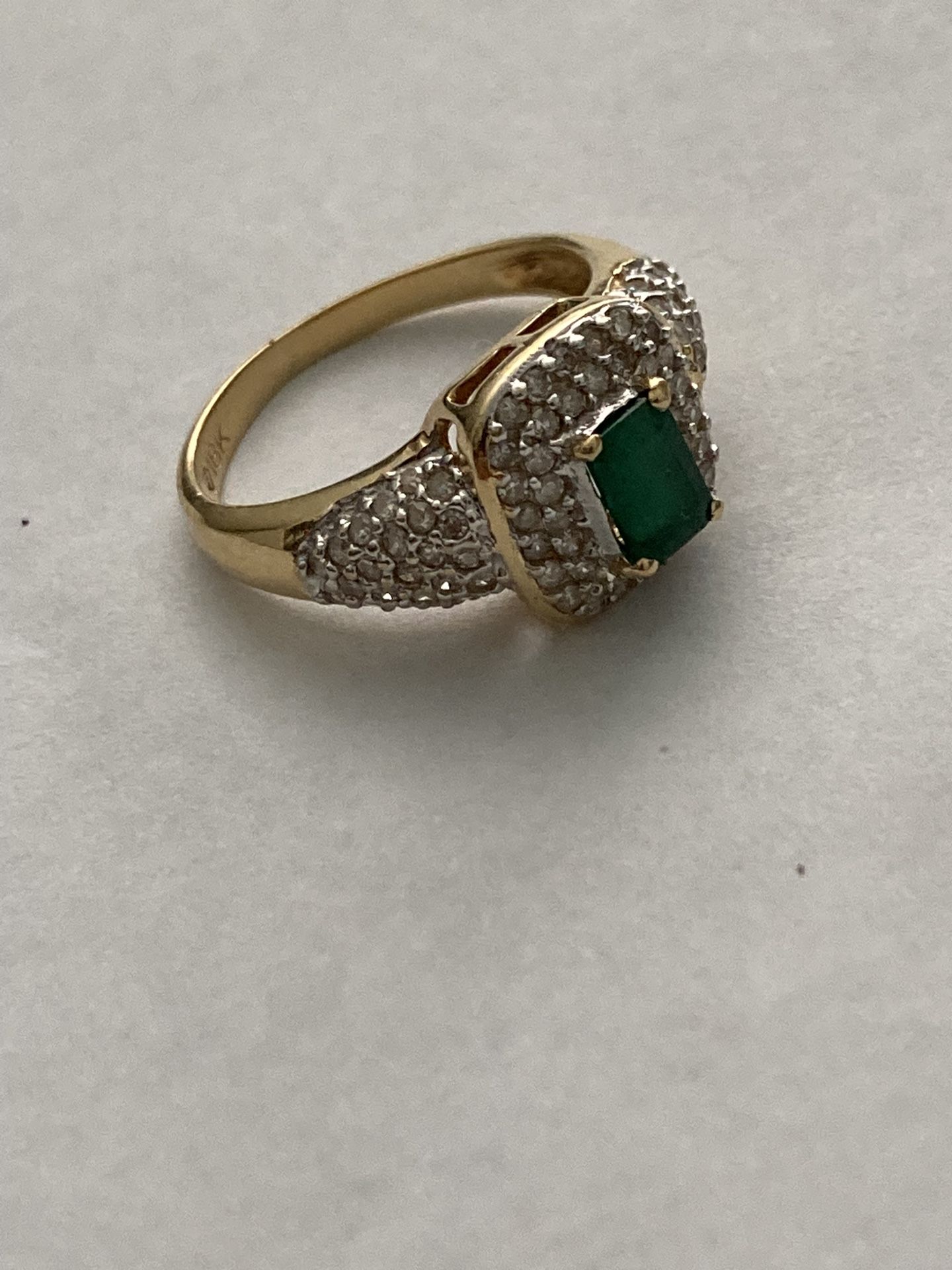 Vintage Gold Diamond/Emerald Ring