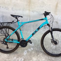 GT AGGRESSOR PRO MOUNTAIN BIKE
