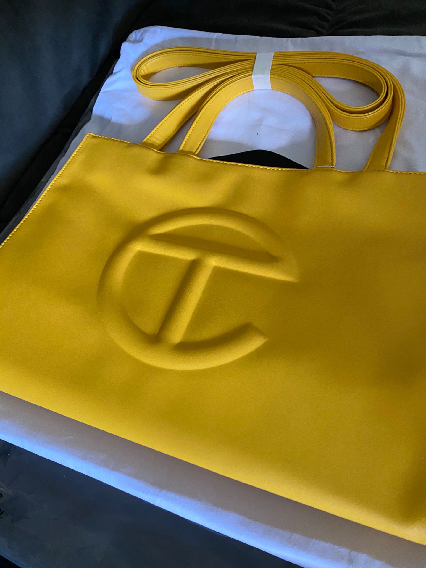 Telfar Medium Shopping Bag Yellow for Sale in Miami, FL - OfferUp