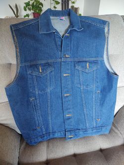 Vest 10.00