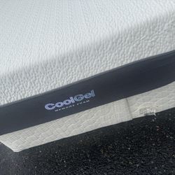 Twin XL Mattress (medium firm)