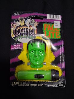 Universal Monsters Face Light
