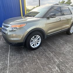 2012 Ford Explorer