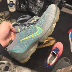 NIKE AIR VAPORMAX 2021 FLYNIT