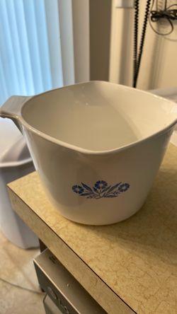 Corning ware sauce dish
