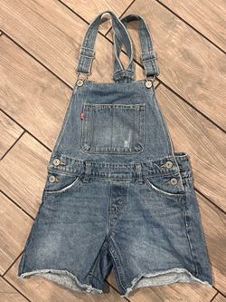 Levi’s shortall