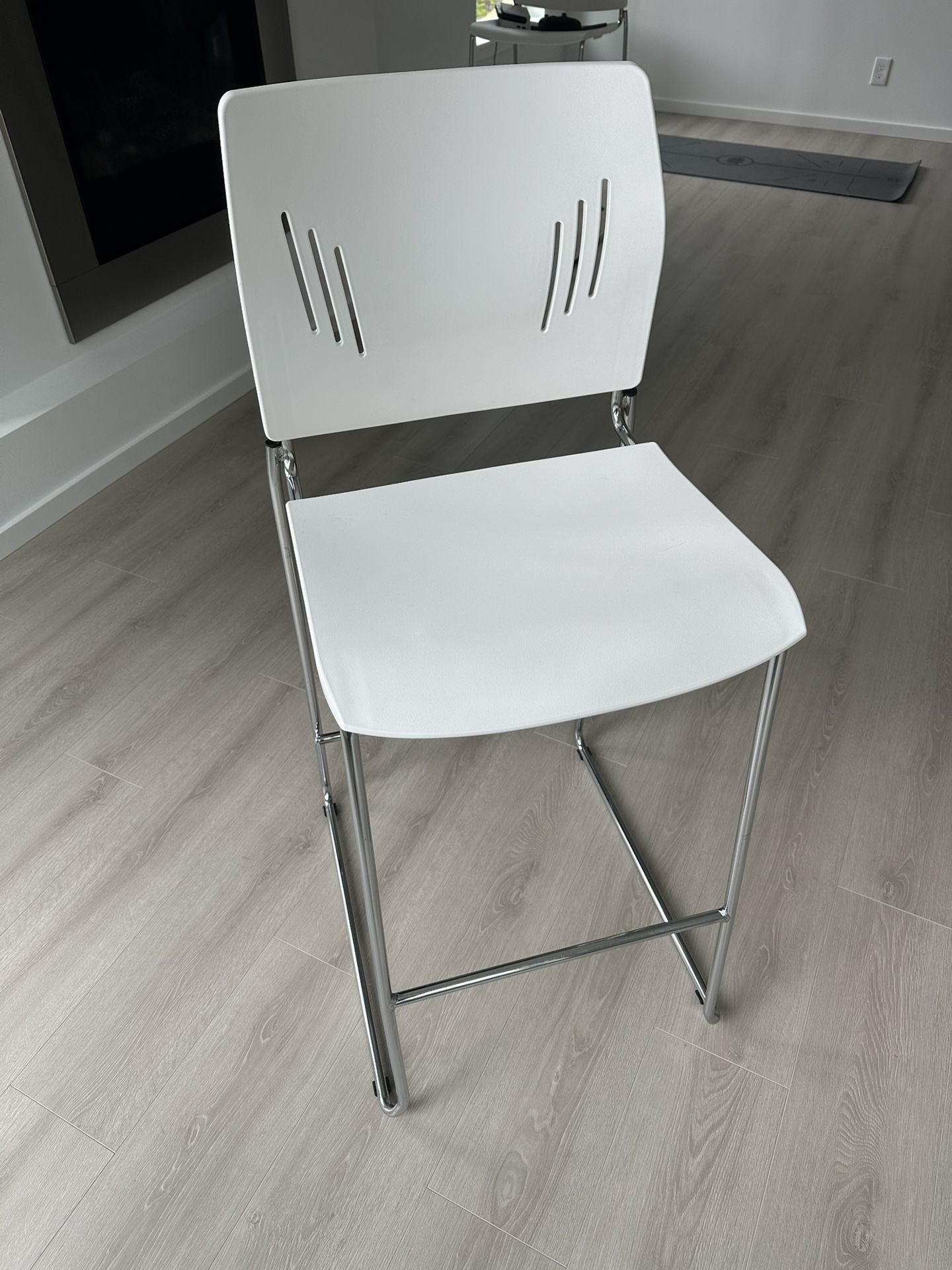 White stool