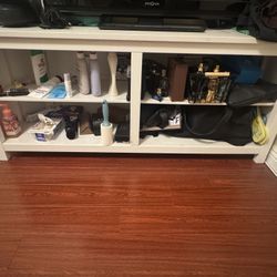 White Wooden TV Stand / Storage Shelf – Great for Small Spaces
