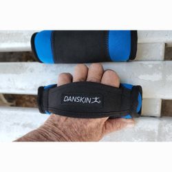 Danskin (2) Lb. Each Weights