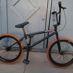 BMX.       STOLEN.      20"tires 