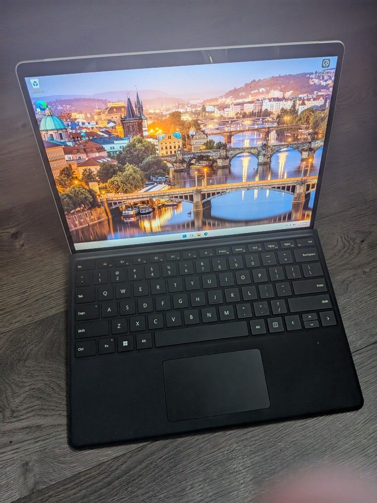 Used Surface Pro 8 16gb RAM 512GB NVME