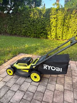 Ryobi lawn mover + battery