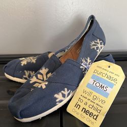 Brand New Women Toms Size 7