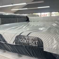 QUEEN SIZE SERTA ICOMFORT (FIRM) MEMORY FOAM MATTRESS & BOX SPRING BED SET