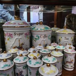 Carousel Canister Set And Spices