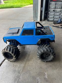 Traxxas T-Maxx Nitro 4WD RC Monster Truck – Gas Powered