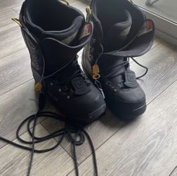 Burton Size 11 Snow Boots 