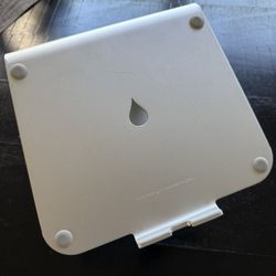 Rain Design mStand 10"W x 7.5"D Aluminum Laptop Stand, Silver (used)