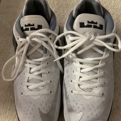 NIKE Size 7 Good Conditions 