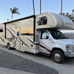 2017 Thor Motor 31E - Four WInd