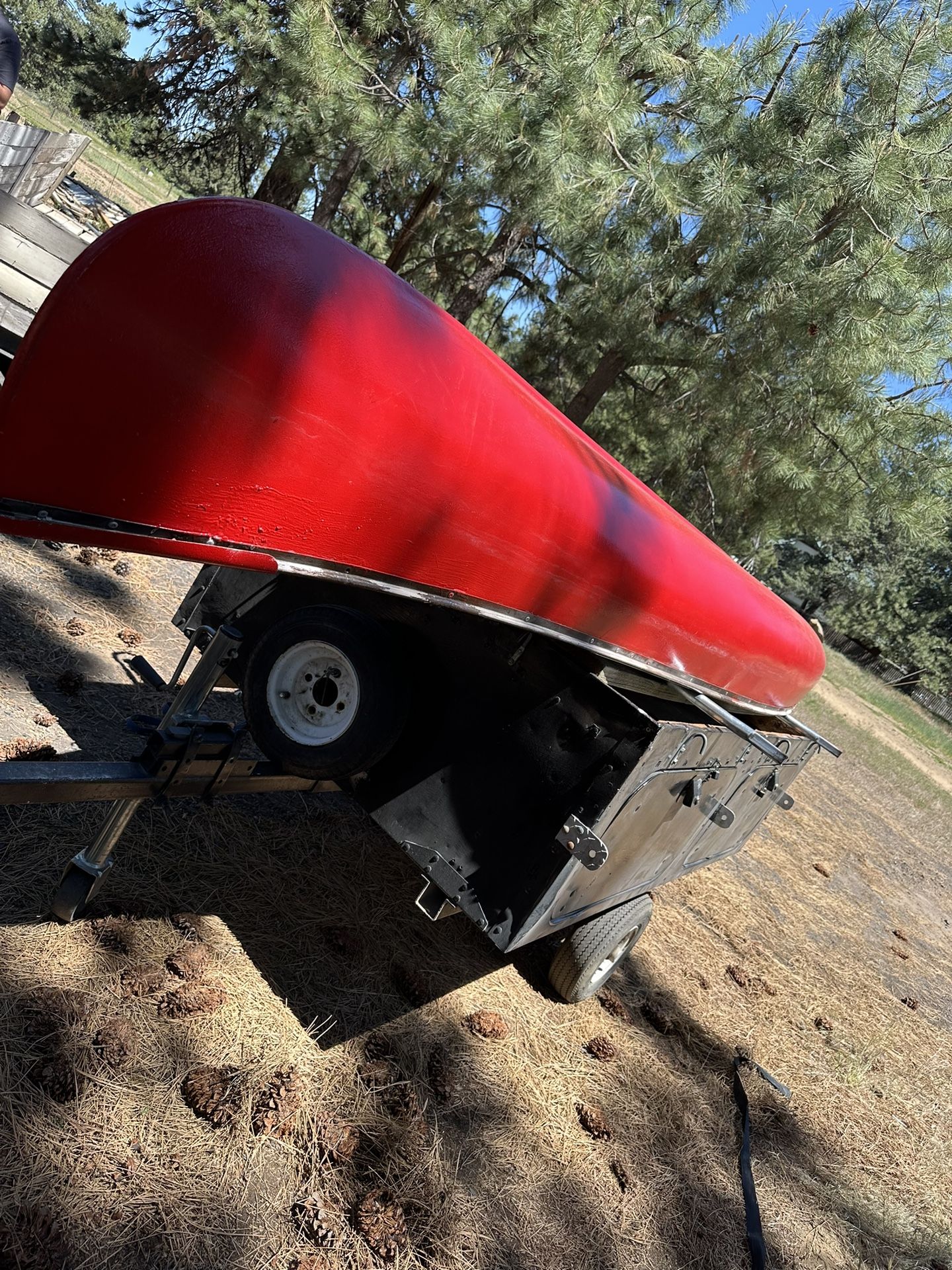 16’ Fiberglass Canoe
