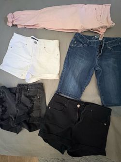 Shorts & capris size 8/9-10 ( not separated) Palm coast