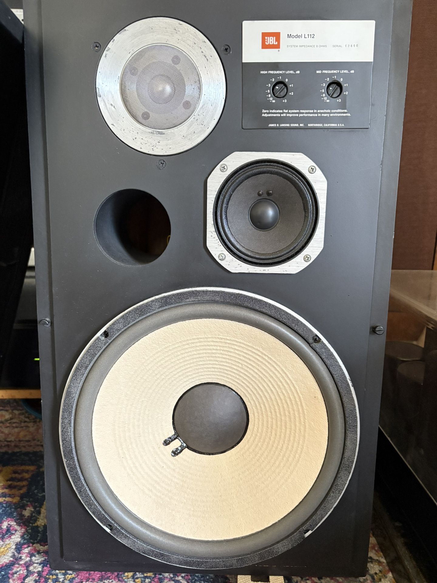 JBL L112
